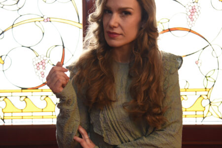 [Интервју] Нина Деан: Силните женски улоги се ретки, публиката заслужува нови лица