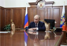 На три различни локации три речиси идентични канцеларии – така Путин крие каде се наоѓа