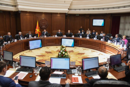 ИЗБОРИТЕ ЗАВРШИЈА, ЗАПОЧНАА КАДРОВСКИТЕ КОМБИНАТОРИКИ ЗА ПРВИОТ ТИМ НА МИЦКОСКИ: Владина реконструкција или само надградба ?!