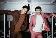 Тино и Атанас, стендап-комичари, ќе го најдат и последниот Македонец на светот за да го насмеат