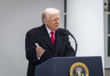 Трамп нареди проверка на зелените карти на имигранти од 19 земји: Кои се на листата?