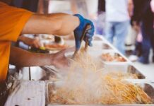 Семејство од Германија се затруло со храна во Истанбул, две деца починале, родителите во многу тешка состојба