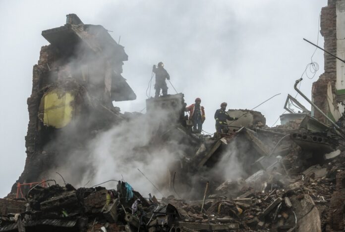Rescue efforts continue at Ternopil residential building after Russia strikes