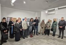 Изложба на слики „Допир на светови“ од Сашо Георгиевски, во Шибеник
