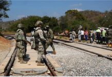 Трагедија во Мексико: Воз излета од шините, 13 загинати и околу 100 повредени