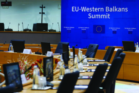 Македонија на европска маса – во Брисел се отвораат дебати, но не и врати!