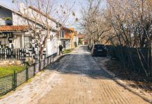 Поплочување на три краци од улицата „Шеснаесетта“ во Битола