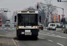 Се чистат зелените појаси, коловозите и тротоарите