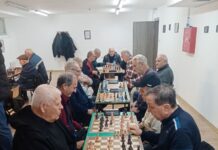 Пензионерите од Црниче ги „матираа“ противниците