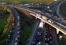 Земјоделците попуштија: Границите со Грција ќе бидат отворени за Божиќ и за Нова година