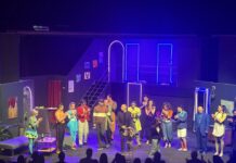 „Болва в уво“ – смеа до солзи и аплаузи за актерската екипа; Премиерно изведена новата поставка на култната комедија во Драмски