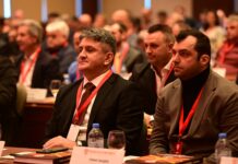 Претседателе, глупаво е да се споредува најуспешниот селектор со јогурт!