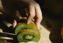 Уништени 22,3 тони киви за преработка