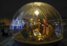 Радост, светлина и заедништво: Божиќ се слави од Витлеем до Пекинг/ВИДЕО