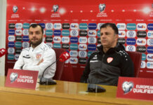 ФФМ ја подели нацијата, а Пандев да земе часови по македонски јазик