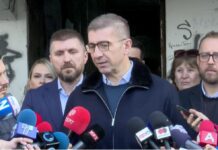 „Ако Филипче најде барем еден мигрант, трајно ќе ја напуштам политиката“, вели Мицкоски