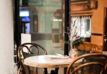 Наскоро на „дејт“ со дигитален партнер: Во Њујорк се отвора првото ВИ кафуле во светот