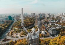 Скандал во Киев: Блокирана истрагата за украинските пратеници