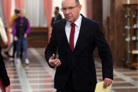 Коцевски си оди, неговиот наследник ќе се избира на јавен повик