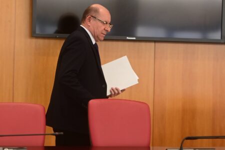 Коцевски се самоотповика од функцијата