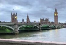 „Фајненшл тајмс“: Велика Британија се откажува од независна експропријација на руски средства