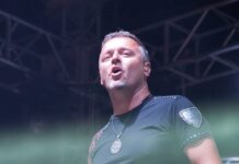 Нова експлозија на усташизам на концерт на контроверзниот пејач: Томпсон повика на разрешување на градоначалникот на Загреб