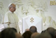 Ватикан е подготвен да биде домаќин на мировни преговори за Украина