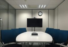 МЕТРОПОЛАТА ПРЕД ДРЖАВАТА ГО НАПРАВИ ПРВИОТ ЧЕКОР ВО НАЈАВУВАНАТА РАЦИОНАЛИЗАЦИЈА: Скопје штеди, државата сè уште размислува – идејата за кратење на скапите управни одбори неизвесна?