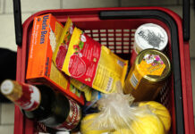 За министерот Дурмиши цените на храната не се многу покачени, за Нова година ем без мерки ем без кошница