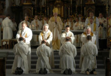 Ватикан го отфрли ѓаконството за жени – препорача понатамошно проучување на ова прашање