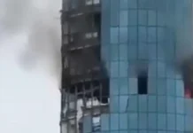 Дрон го погоди познатиот руски облакодер, експлозијата разнесе неколку катови/ВИДЕО