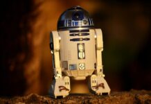 На американскиот пазар се појавија ВИ-играчки за деца кои зборуваат за интимни односи, политика и даваат совети за острење ножеви