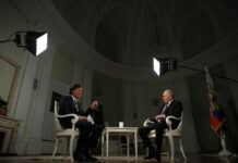 Такер Карлсон: Ако погледнете што е добро за САД, нашиот најлогичен сојузник е Русија