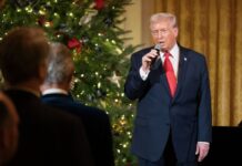 Трамп не престанува со омаловажувањето – денес упати неумесни епитети кон новинарка на „Си-ен-ен“, нарекувајќи ја „глупава и гадна“