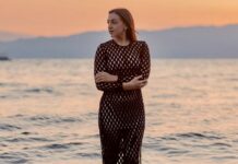 Василија Петрова, иако е родена во Ќустендил, Бугарија, силно е врзана за македонската песна