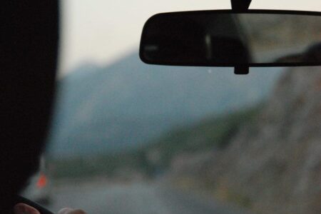 Над 40 авто-школи под надзор, постојат сомнежи дека ги договарале цените за обука