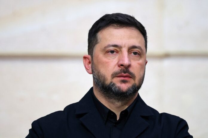 French President Macron receives Ukrainian President Zelensky