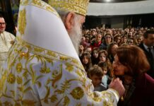 Силјановска-Давкова: „Христос се роди, навистина се роди“ не е само обична изјава, да погледнеме кон себе