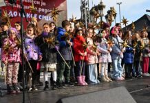 „Бадникови поворки“ во рекордни 80 градови во земјава и дијаспората