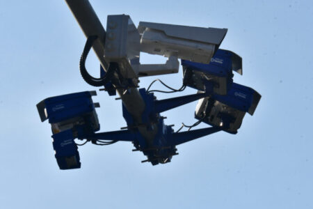 Топаловски: Брзо возење, црвено светло, нерегистрирани возила и лошо паркирање – тоа се прекршоците со кои ќе стартува „Безбеден град“