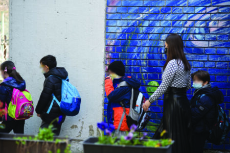 ВТОРАТА НЕДЕЛА ОД ЈАНУАРИ СО ЗАГРИЖУВАЧКО ШИРЕЊЕ НА ВИРУСОТ: Грипот ги полни детските болници, распустот под прашалник