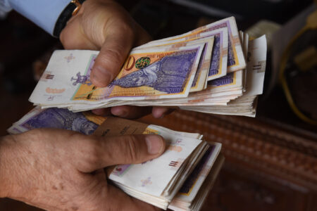 Платите мора да пораснат повеќе од инфлацијата за да не се „стопи“ стандардот