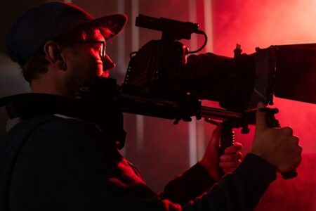 Македонските филмови тешко стигнуваат до домашната публика; Се изгуби и кинокултурата!