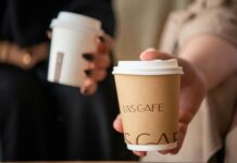 Скриените ризици кои ги носи жешкото кафе во хартиени чаши