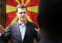 Министерот Муцунски понудил помош на Швајцарија за справување со трагичната несреќа во Кран-Монтана