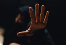 Двајца осомничени зад решетки: Уценувале малолетничка со експлицитни фотографии и барале 20.000 евра