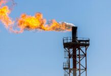 ЕK наметнува карбон данок додека нафтените гиганти го зголемуваат глобалното загадување