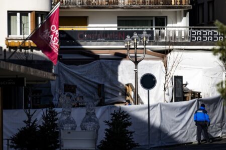 Што досега се знае за пожарот во швајцарскиот скијачки центар?