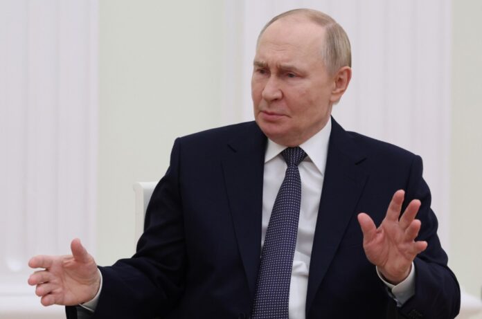 Russian President Putin meets Belarus President Lukashenko in Moscow