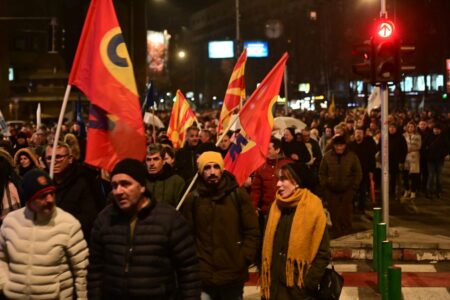 Генерален штрајк ако не се потпише колективен договор за 40 отсто повисоки плати